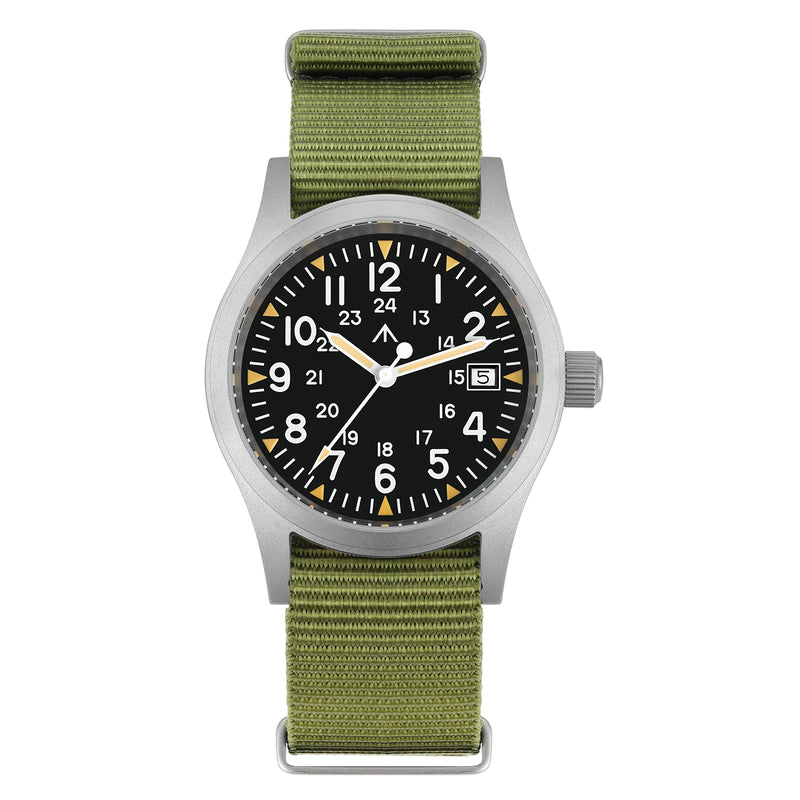 Relógio militar Militado ML05 com movimento de quartzo Ronda 515, cristal de safira abaulado com revestimento antirreflexo de alta transparência e luminescência, 38 mm, estilo vintage.